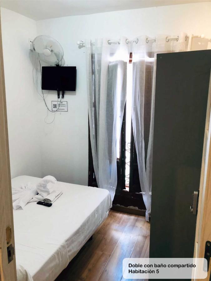 Gran Via Sol Rooms Мадрид Экстерьер фото